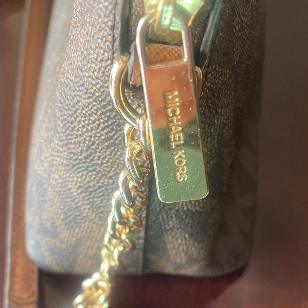 Michael Kors Black and Tan Crossbody Bag Set - Picture 4 of 14
